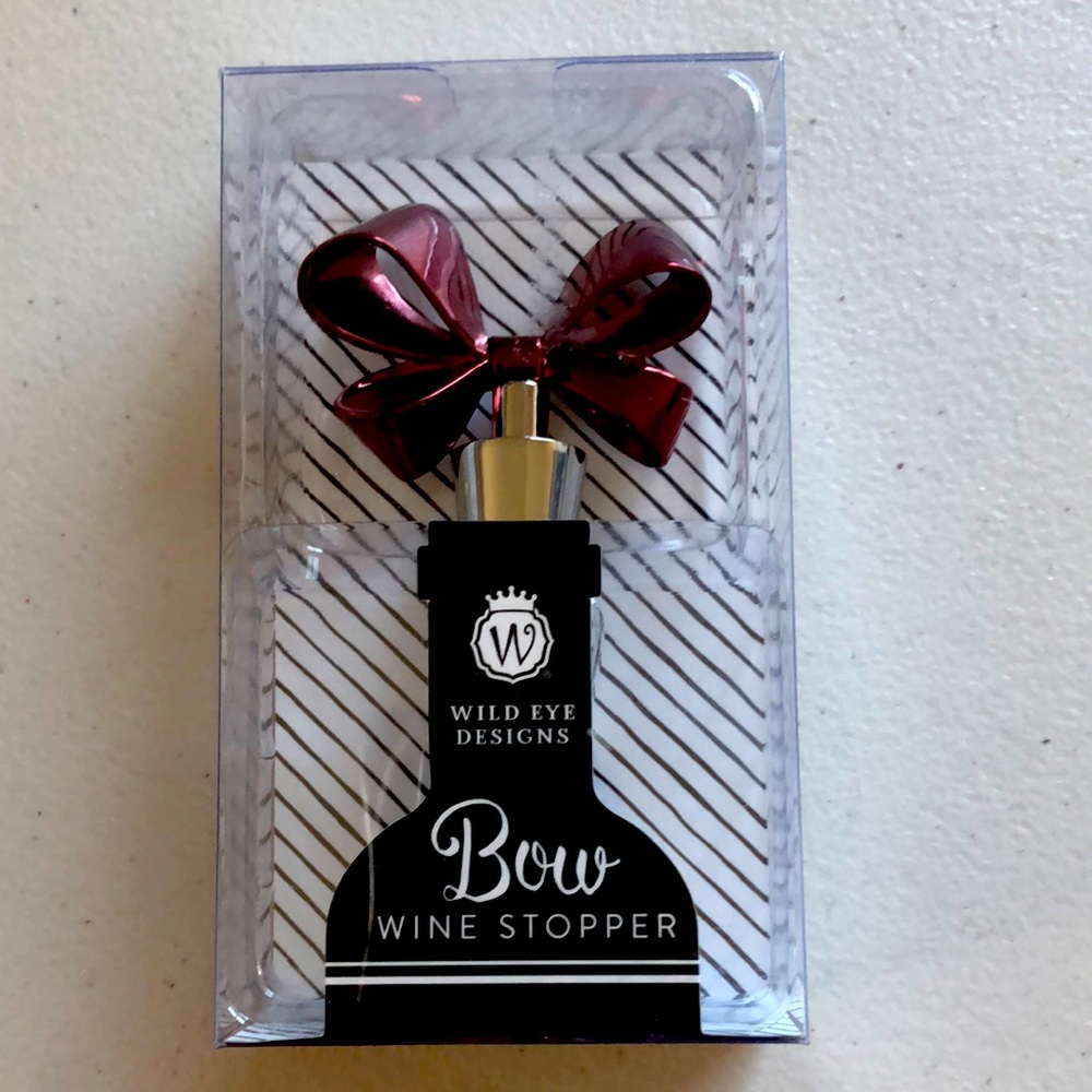 Wild Eye Designs dark red shiny bow wine oil stopper